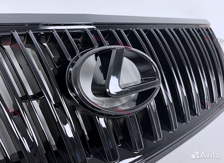 Решетка радиатора Lexus RX350 2003-2009г