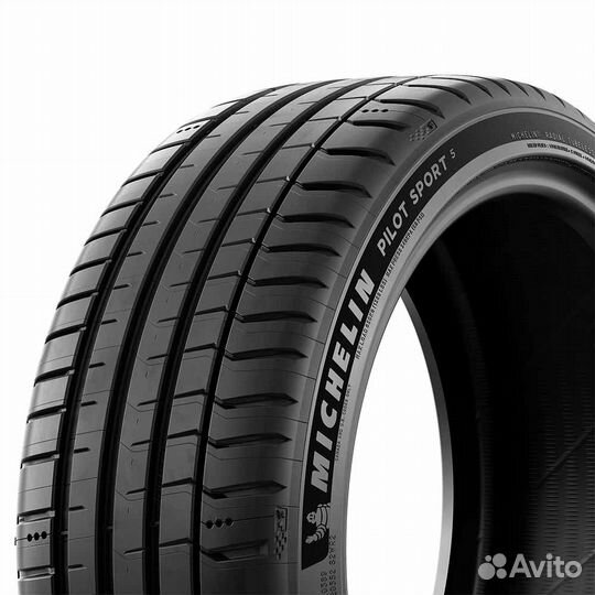 Michelin Pilot Sport 5 275/40 R19