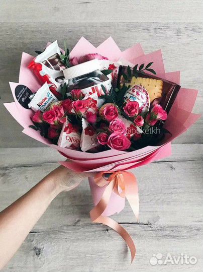 Сладкий букет на 8 марта