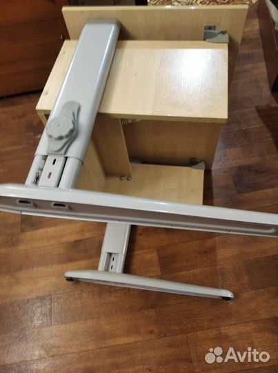 Растущая парта и стул дэми