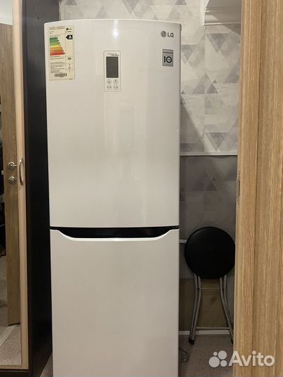 Холодильник бу LG