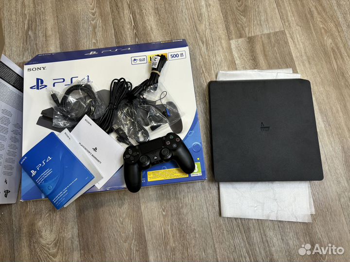 PlayStation 4 slim 500gb на гарантии