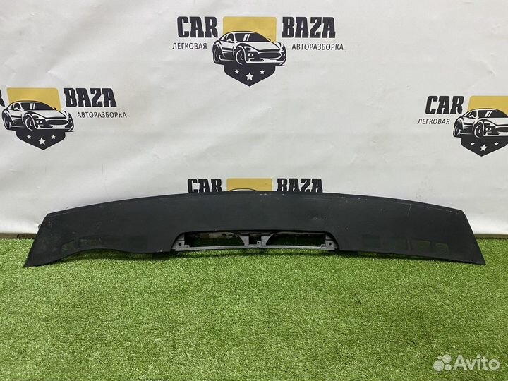 Накладка на торпедо Audi A8