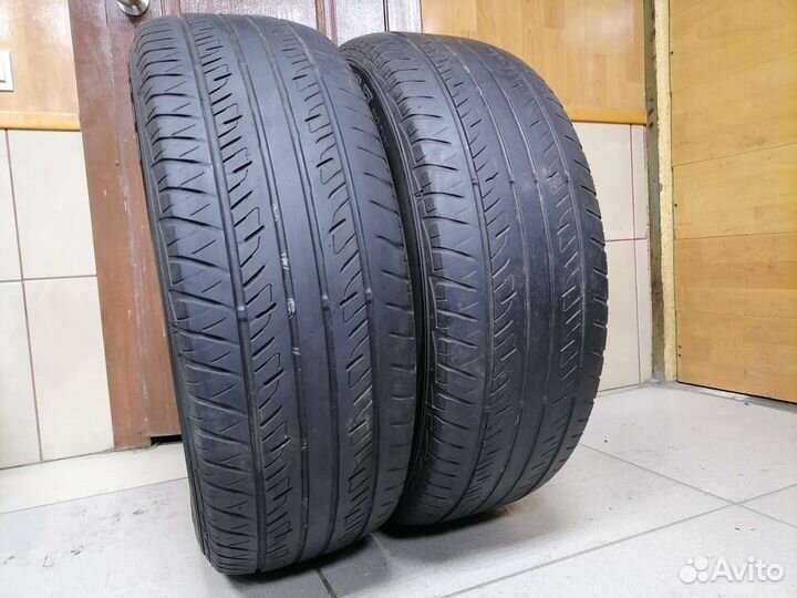 Dunlop Grandtrek PT2 235/65 R17