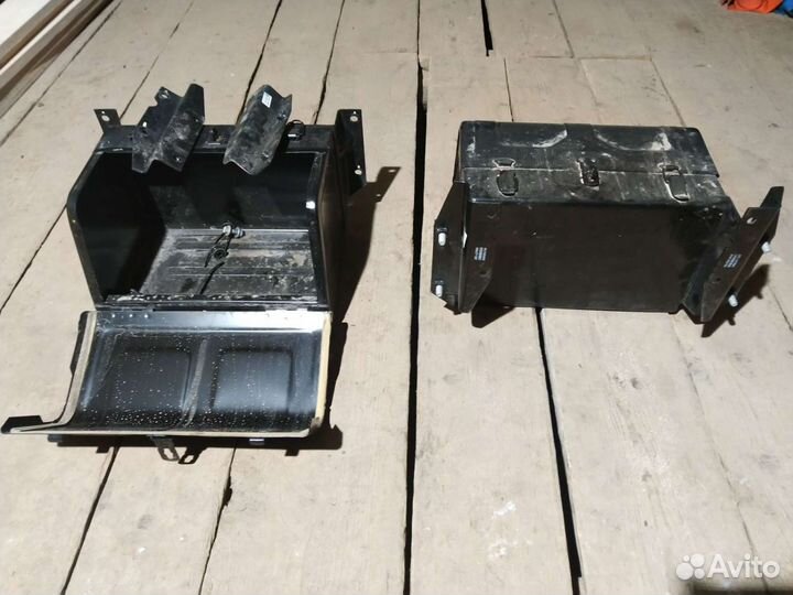 Ящик металлический для инструментов на грузовик