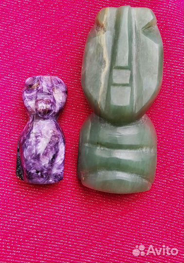 Фигурки из нефрита, чароита