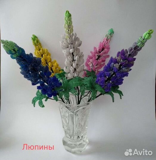 Композиции цветочные из бисера разные