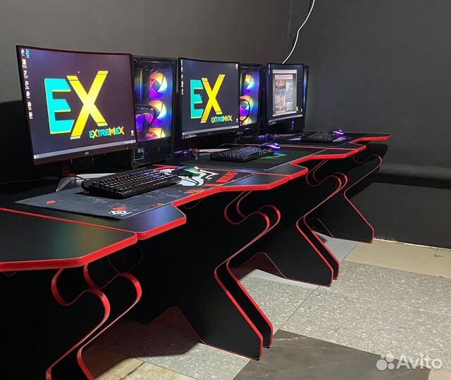 Игровые компьютерные столы для игротеки
