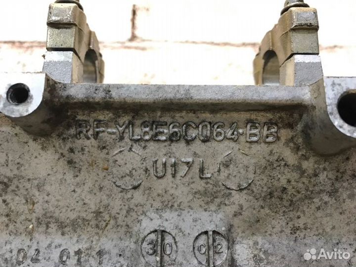 Головка блока цилиндров левая Ford Maverick 3.0L