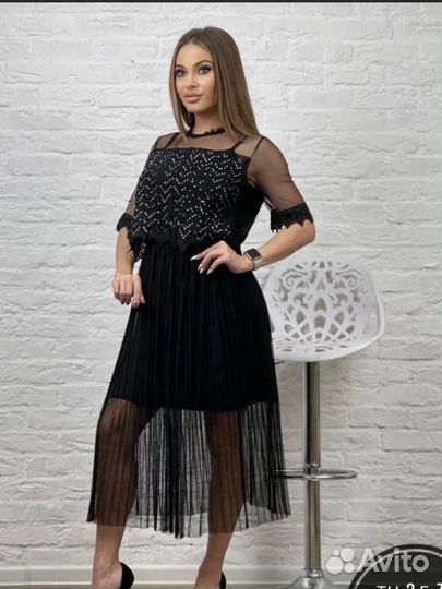 Новое нарядное платье