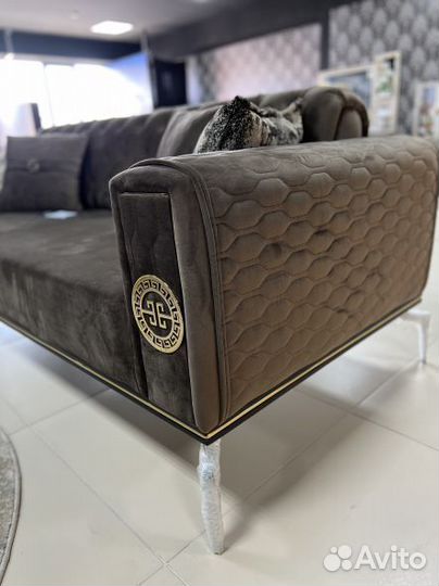 Диван vеrsаcе