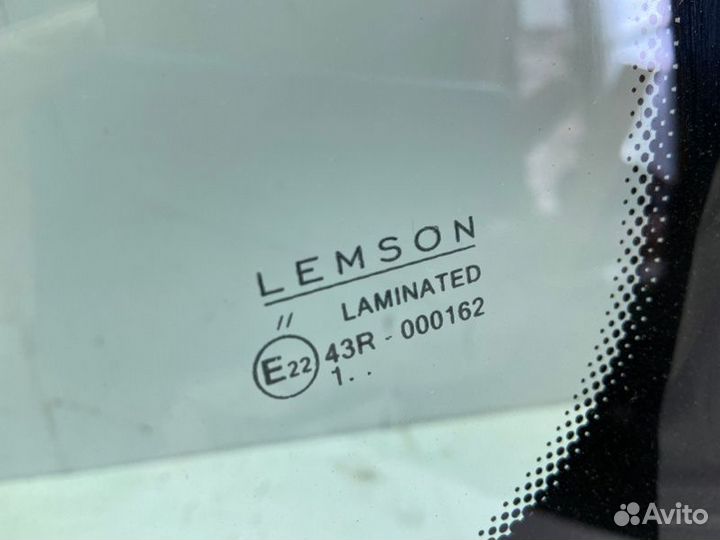 Стекло лобовое (ветровое) Renault Logan I