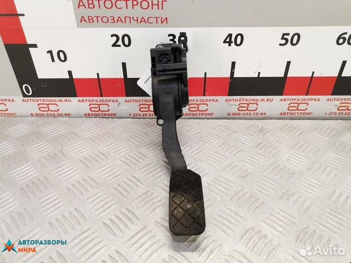 Педаль Skoda Fabia 2 (5J) 2010 6R2721503D