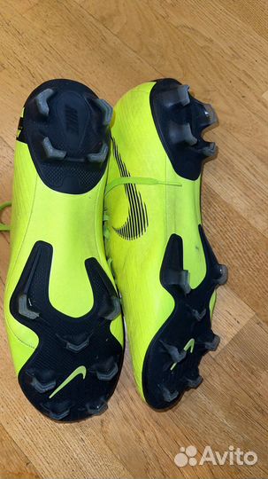 Футбольные кроссовки nike mercurial