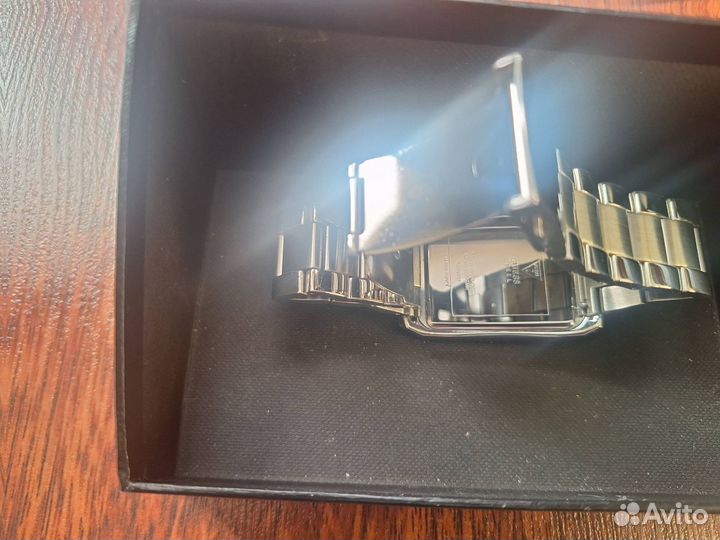 Кварцевые мужские часы guess. Модель w70017g1