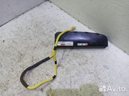 Подушка безопасности в сиденье переднее