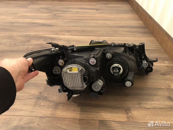 Фары на toyota camry 55