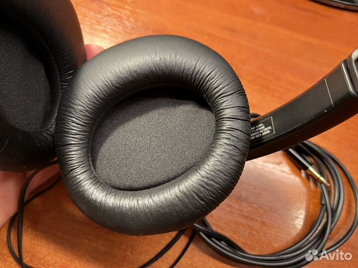 Наушники Sony MDR-XD150