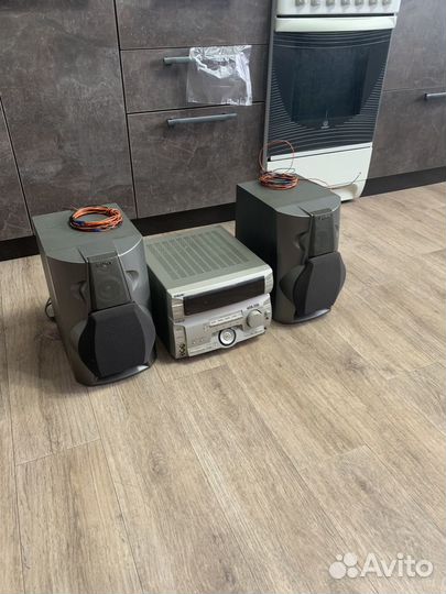 Музыкальный центр sony