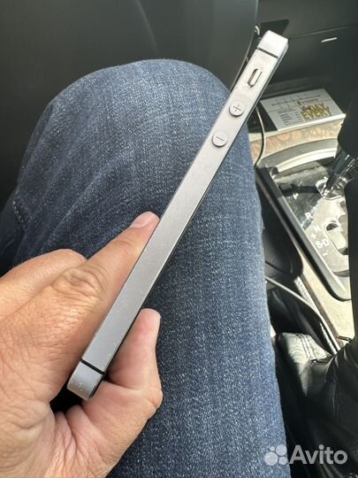 Телефон iPhone 5se