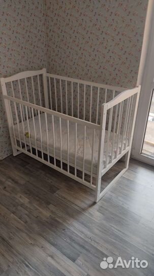 Детская кроватка