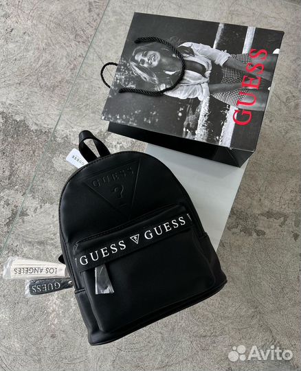 Рюкзак Guess