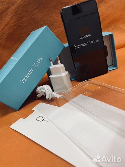 HONOR 10 Lite, 6/128 ГБ