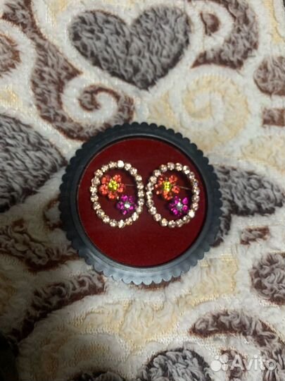 Брошь 2 одинаковые