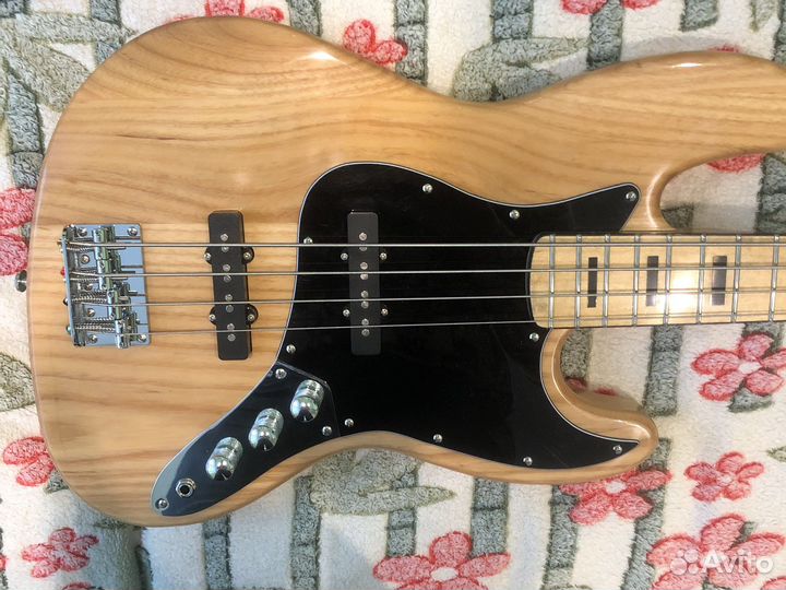 Бас гитара fender jazz bass