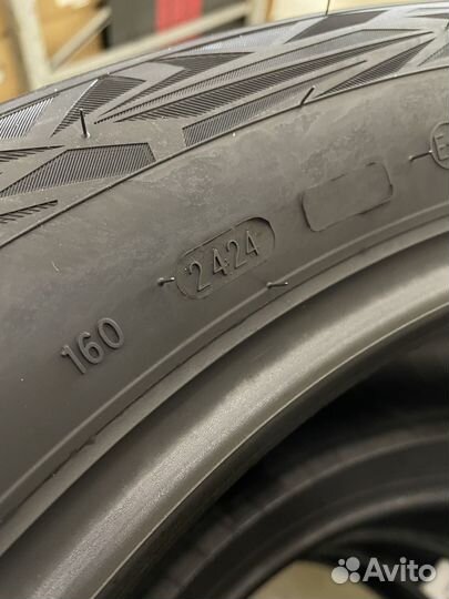 Ikon Tyres Autograph Ice 9 235/45 R18 98T