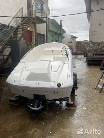 Моторная лодка