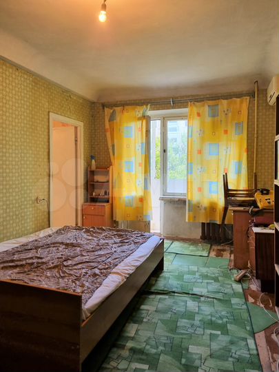 4-к. квартира, 58 м², 3/5 эт.