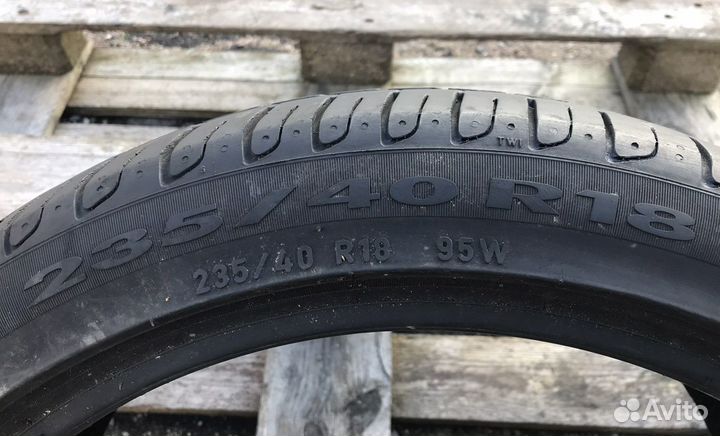 Pirelli Cinturato P7 235/40 R18