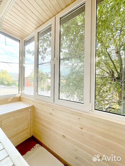 Остекление балконов под ключ