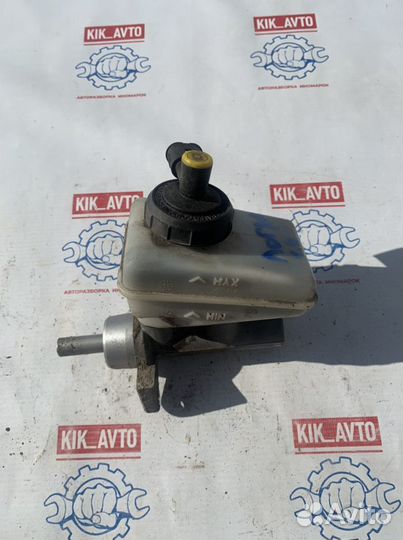 Главный тормозной цилиндр Renault Logan