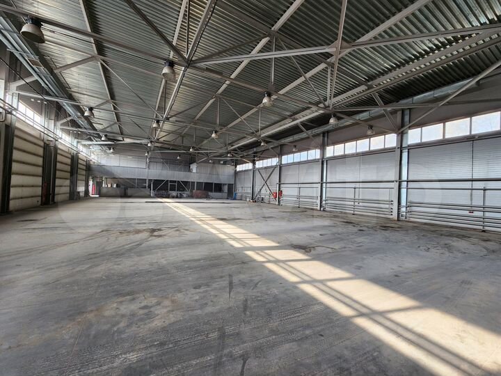 Свободного назначения, 1400 м²