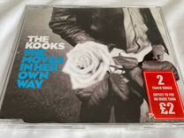 The Kooks - She Moves In Her Own Way - CD Single