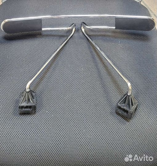 Вешалка автомобильная