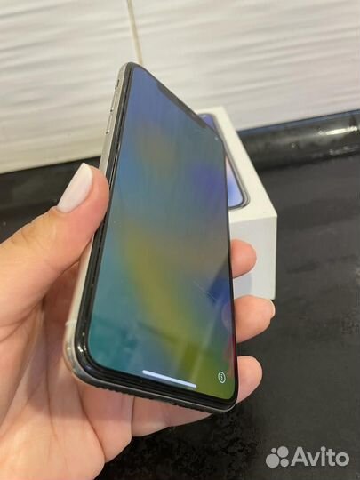 iPhone X, 64 ГБ