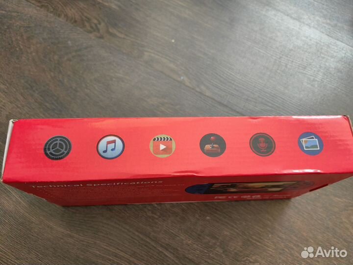 Портативная игровая приставка консоль