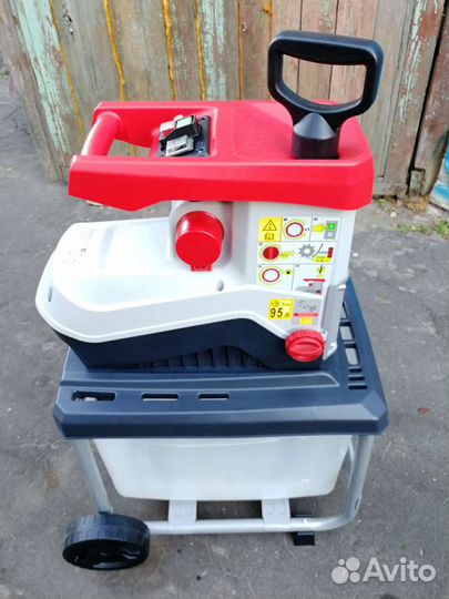 Новый Измельчитель веток электрический 2800Вт