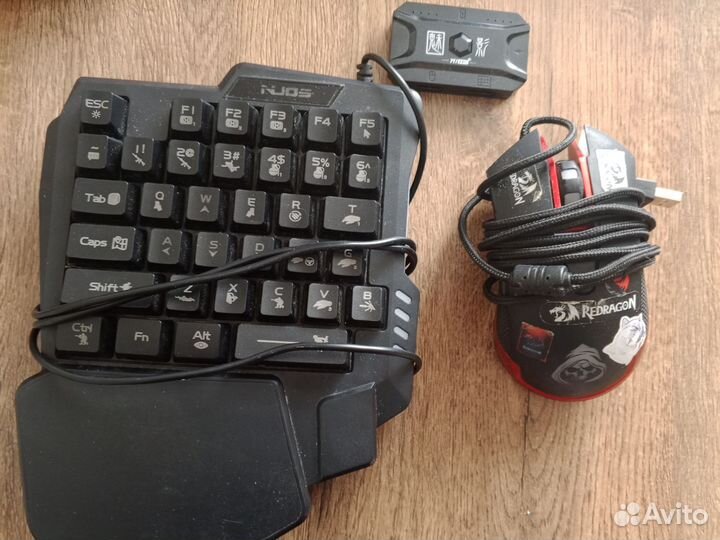Игровая клавиатура и мышь для телефона