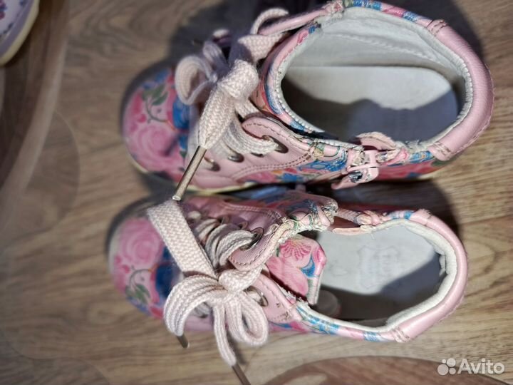 Полуботинки для девочки 24 размер