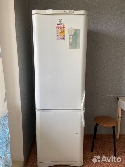 Холодильник на запчасти