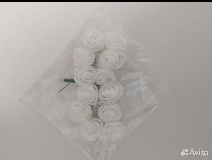 Розы из фоамирана на провалке 12шт в наборе