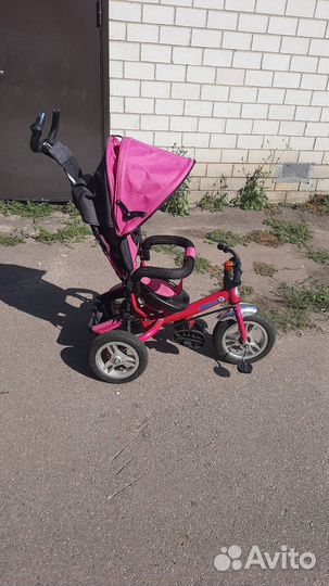 Детский велосипед с ручкой