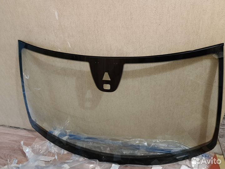 Лобовое стекло Tiguan