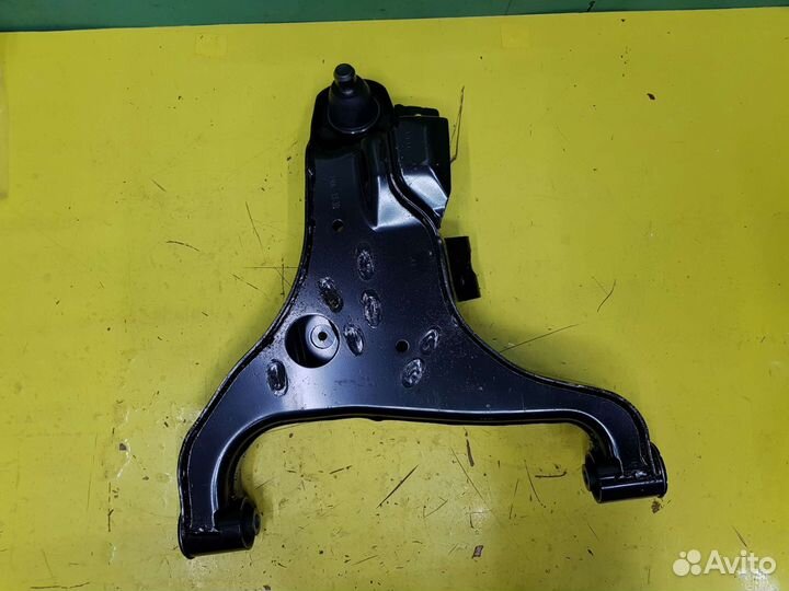 Рычаг передний правый Infiniti QX80 Z62 545005ZA0A