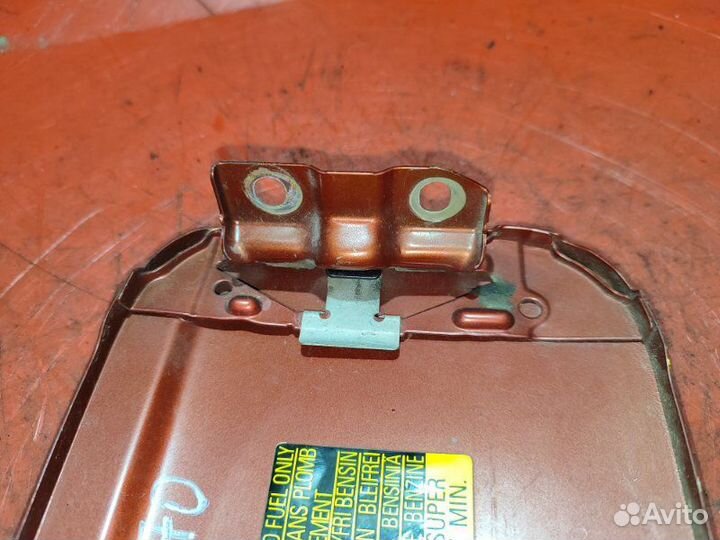 Лючок топливного бака Honda Civic 1998