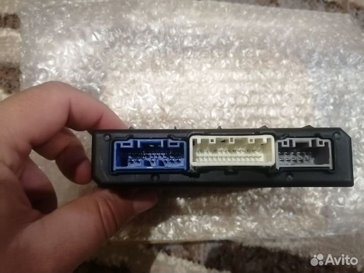 Блок управления кузовным оборудованием Mazda